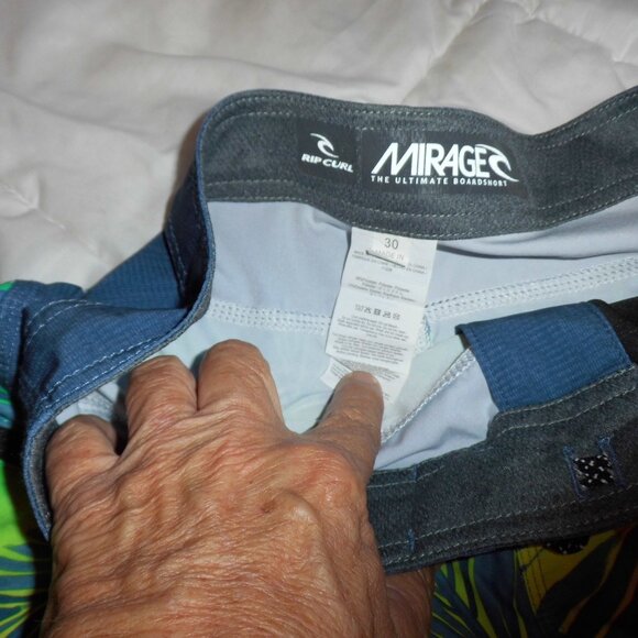 RIP CURL MENS BOARD SHORTS IN MENS SZ 30 - Picture 6 of 9